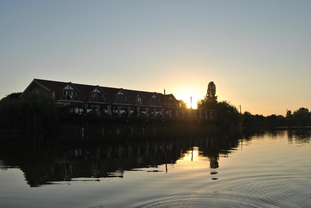 Lacul Racilor Olimp Zewnętrze zdjęcie